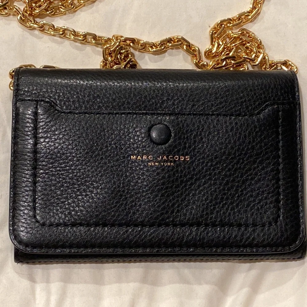 MARC JACOBS NEW YORK EMPIRE CITY WALLET CROSBODY BAG PURSE GOLD CHAIN - Picture 8 of 16